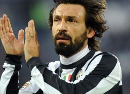 华体会体育：5年183场102胜！功勋主帅徐正源为何体面告别？成都足球要换活法？