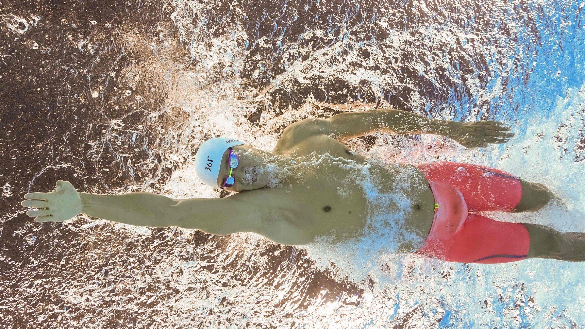 巴西足球奇人再创历史,连续颠球逾50小时,成功刷新个人吉尼斯世界纪录